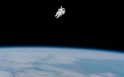 L’image : La Nasa fête 50 ans de sorties extravéhiculaires – Air et Cosmos
