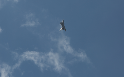 Pourquoi un Rafale a-t-il escorté un drone dans le ciel français ? – L’Usine de l’Aéro