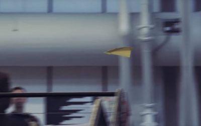 Comment fabriquer le meilleur avion en papier du monde…
