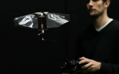 [Vidéo] Inspiré d’un insecte, ce robot sait voler de ses propres ailes