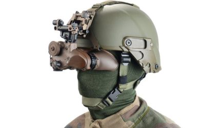 [Vidéo] Les nouvelles jumelles de vision nocturne de l’armée de Terre sont made in France – Défense