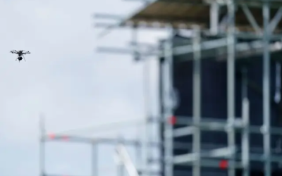 Royaume-Uni : Un drone armé capable de voler et tirer à l’intérieur des bâtiments est en test