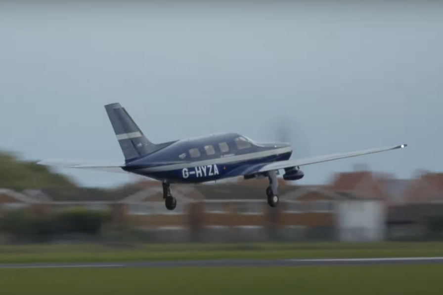 [Vidéo] Le premier avion commercial à hydrogène prend son envol dans le ciel anglais – L’Usine Aéro