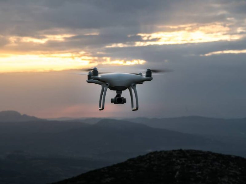 L’armée britannique compte déployer des ‘essaims de drones’ d’ici six mois