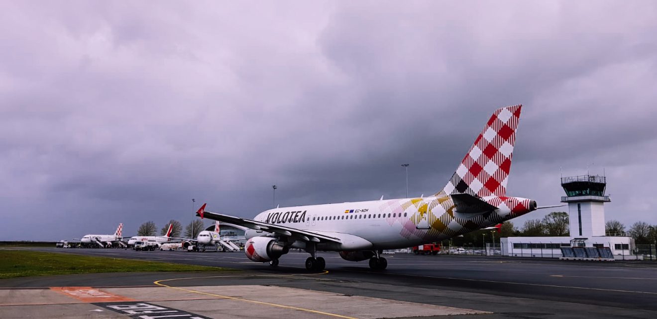 Aéroport de Caen : Reprise des vols Volotea, nouvelle destination vers Biarritz et point ressources humaines