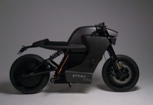 Comment l’impression 3D d’un moule en sable assure une plus longue durée de vie aux batteries de motos électriques | 3D ADEPT MEDIA