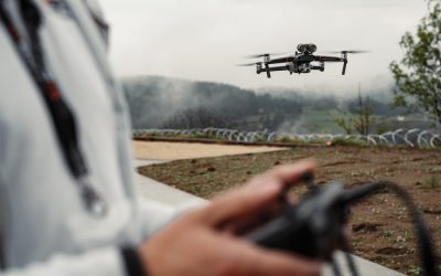 Abot sur les routes pour présenter ses drones professionnels