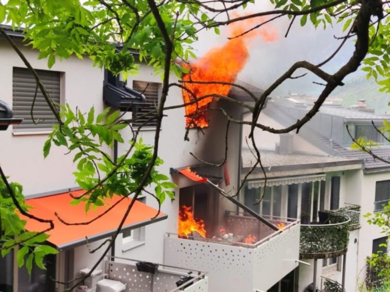 Feu à Monthey: un drone aide les pompiers