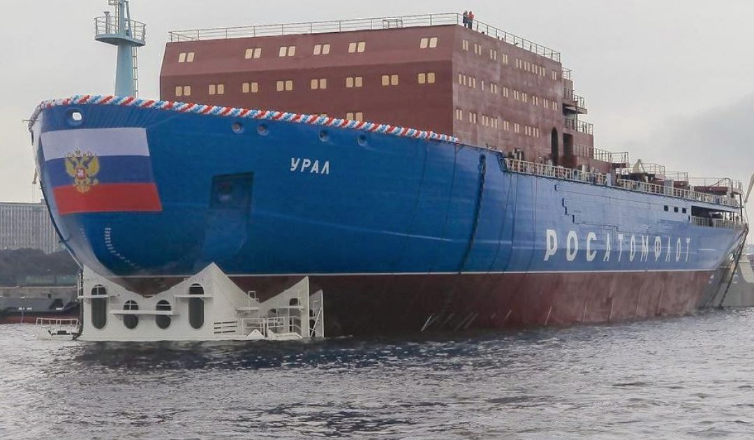 La Russie lance son nouveau briseglace à propulsion nucléaire NAE