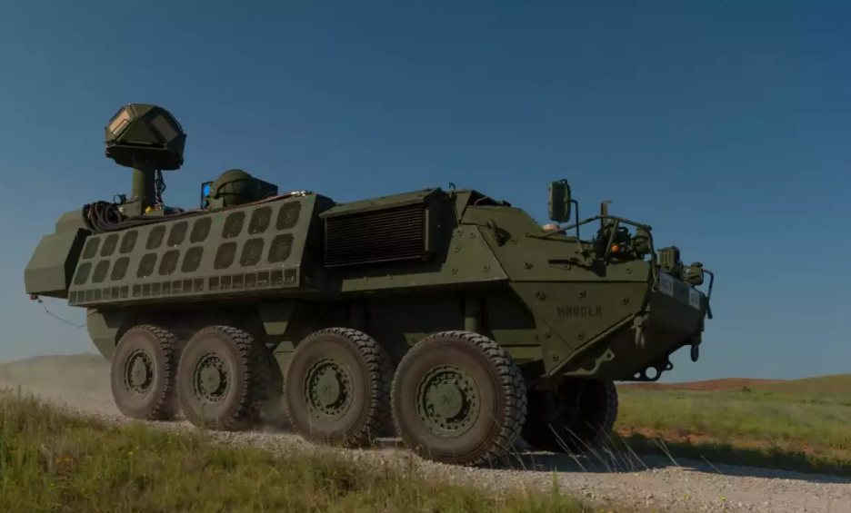 L’US Army reçoit ses premiers systèmes antiaériens mobiles équipés de laser
