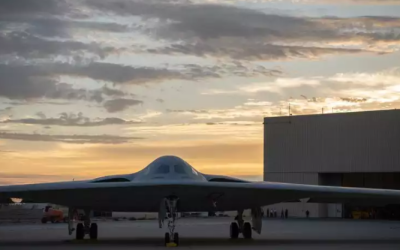 Premier vol du tout nouveau bombardier B-21 Raider