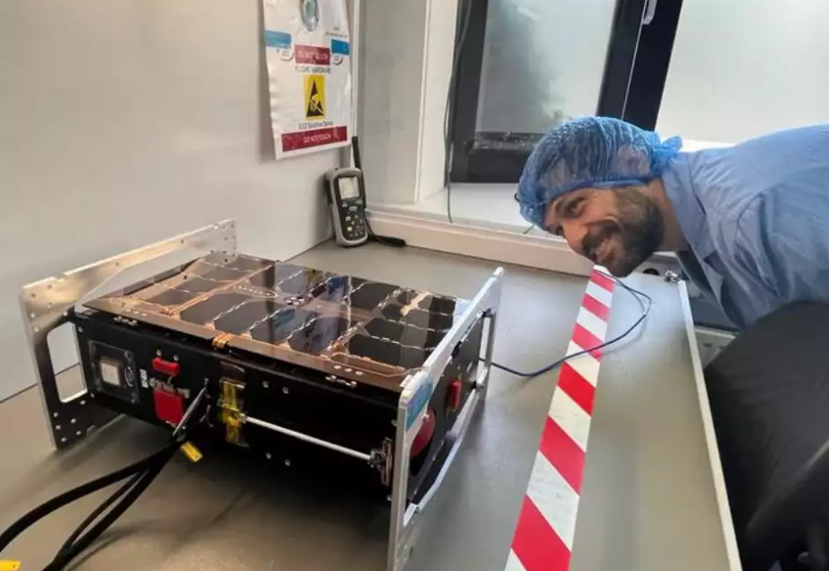 Un troisième cubesat UVSQ au service du climat