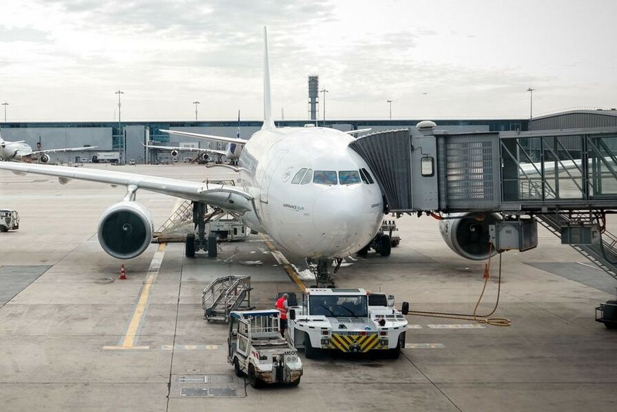 Entre décarbonation et digitalisation, les aéroports s’inquiètent de leur manque de capacités financières