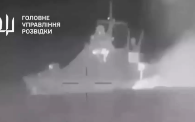 Les drones navals ukrainiens coulent à nouveau un navire de guerre russe