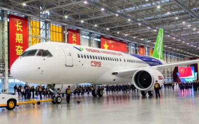 Après le C919, le chinois Comac en embuscade contre les long-courriers d’Airbus et de Boeing
