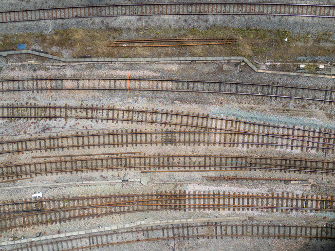 Des réseaux ferroviaires plus sûrs et plus efficaces grâce aux drones