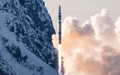 Impressionnante explosion en vol du microlanceur allemand Spectrum