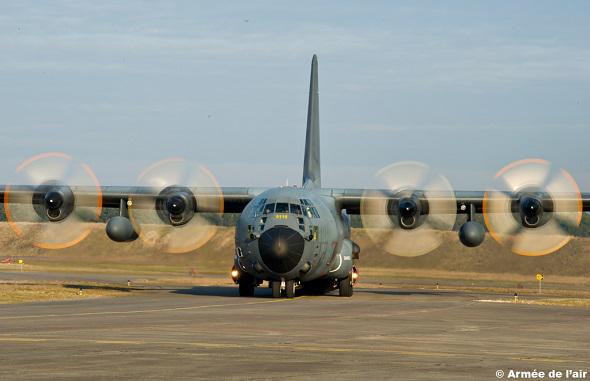 Le Délégué général de l’armement évoque le possible remplacement des C-130 Hercules par des A400M