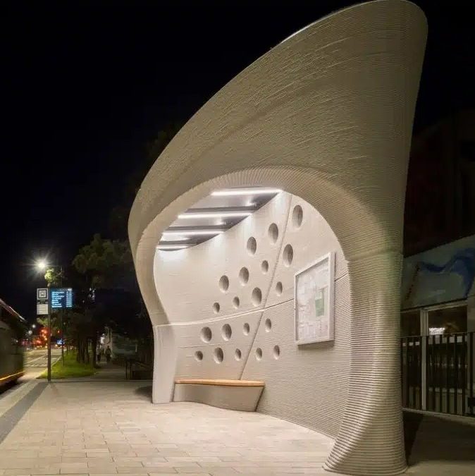 Cet abribus imprimé en 3D est hors du commun à plus d’un titre !