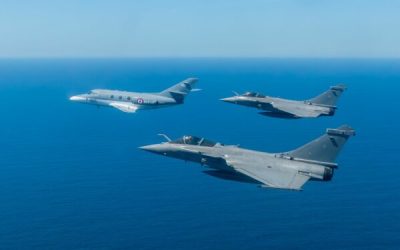 Une formation (mouillée) estampillée Dassault Aviation.