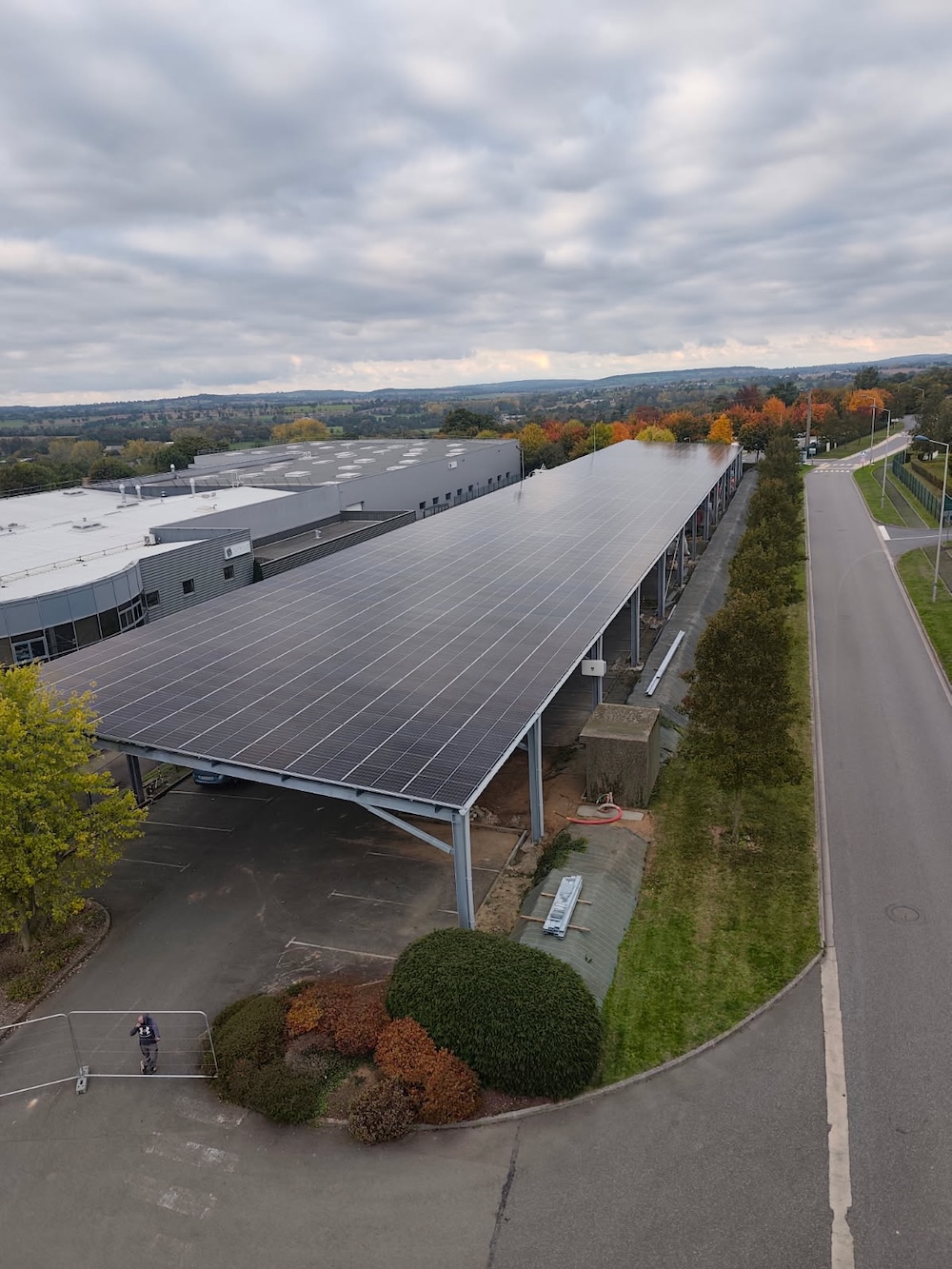 Seprolec inaugure son parking solaire le 15/12/2025 : une installation exemplaire menée en un temps record avec Idex