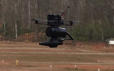 Le 12e Régiment de Cuirassiers a mis au point sa propre munition rôdeuse filoguidée