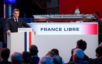 Porte-avions : propulsion, avions embarqués, vitesse… Quelles sont les différences entre le Charles-de-Gaulle et le France Libre ?