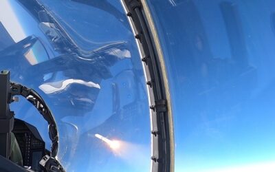 Le Pentagone notifie à Raytheon un contrat de 20,7 milliards de dollars pour produire 1 900 missiles air-air AMRAAM par an
