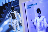 Renault – Défense, data centers, drones, robots humanoïdes… Renault, Ford, Volkswagen ou Valeo mettent le cap vers le «tout sauf de l’automobile» pour soigner leur profil boursier